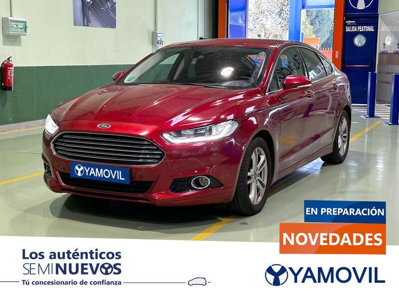 Rojo Usado 2015 Ford Mondeo Titanium Berlina | 13.750 € (Precio justo) - Imagen 1/3