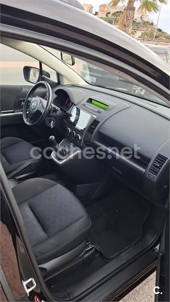 Usado Mazda 5 Style 143 CV (105 kW) 2008 Negro Monovolumen