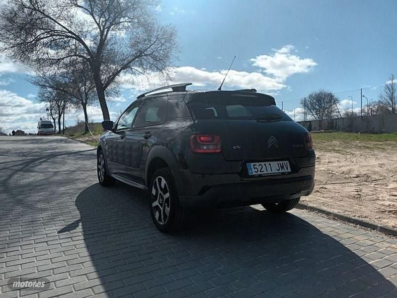 Usado Citroën C4 Feel 82 CV (60 kW) 2016 Negro Berlina