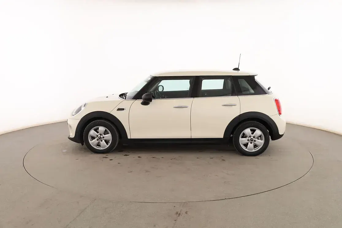 Usado Mini ONE 102 CV (75 kW) 2018 Beige Utilitario