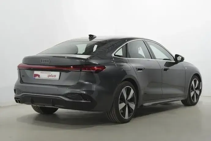 Usado Audi A5 S-Line 204 CV (150 kW) 2026 Gris Berlina