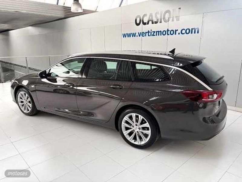 Usado Opel Insignia Business Elegance 122 CV (89 kW) 2021 Gris Familiar