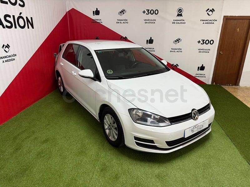 Usado VW Golf VII Advance 105 CV (77 kW) 2014 Blanco Berlina
