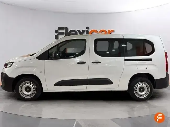 Usado Citroën Berlingo 102 CV (75 kW) 2024 Blanco Monovolumen