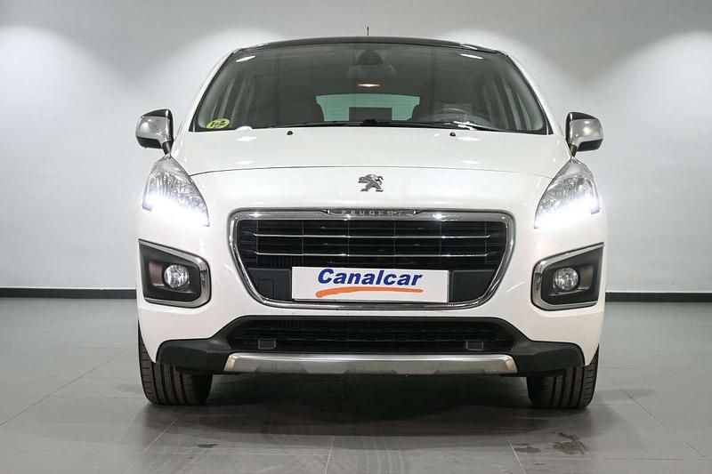 Usado Peugeot 3008 115 CV (84 kW) 2014 Blanco Monovolumen