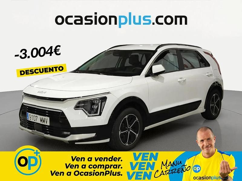 Usado Kia Niro 141 HP (103 kW) 2024 Branco SUV