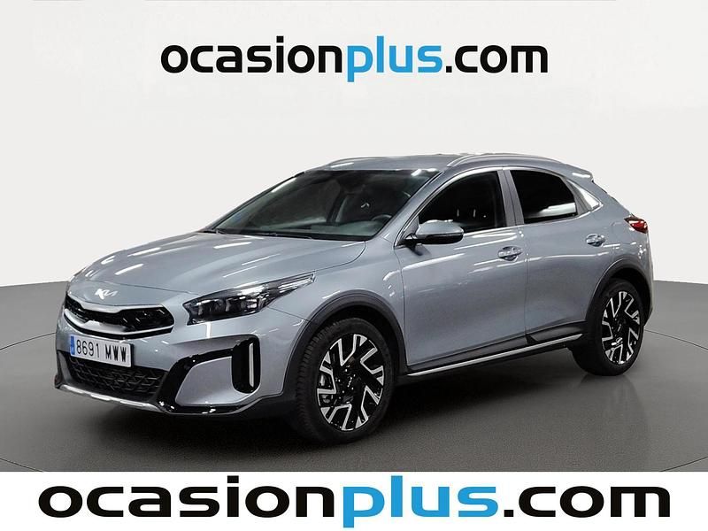 Usado Kia XCeed 140 CV (102 kW) 2024 Gris plata SUV