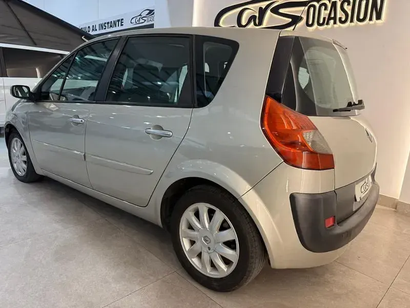 Occasion Renault Mégane Dynamique 105 PK (77 kW) 2007 Grijs Sedan