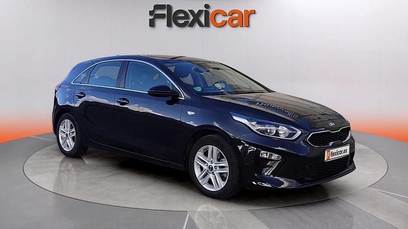 Używany Kia Ceed 120 KM (88 kW) 2019 Czarny Hatchback