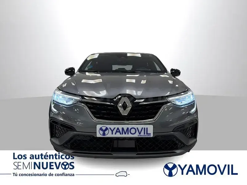 Usado Renault Arkana RS Line 160 CV (117 kW) 2023 Gris / plata SUV