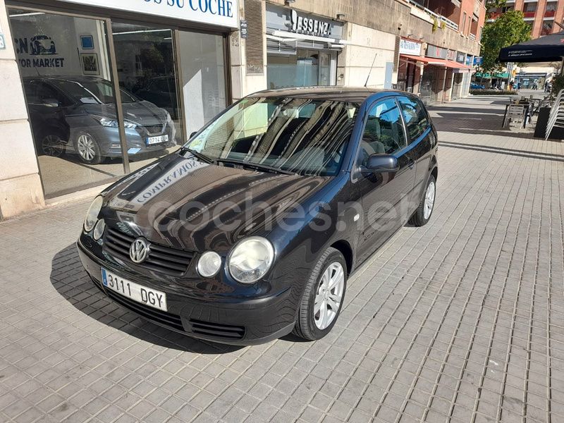 Negro Usado 2005 VW Polo Advance Berlina | 3990 € (Precio justo) - Imagen 1/4