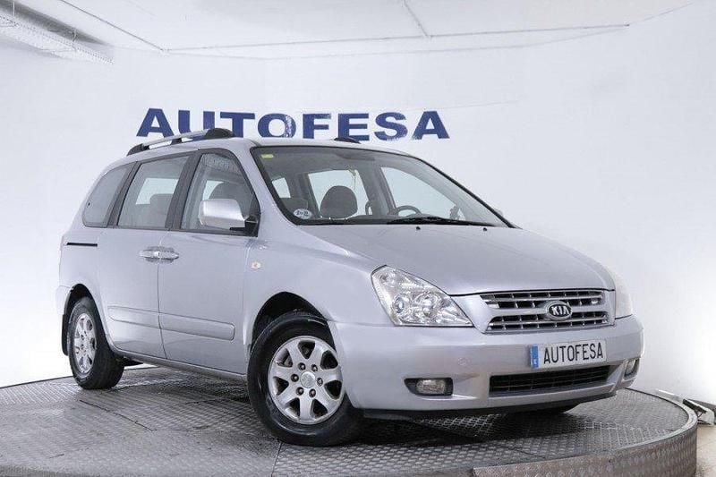 Usado Kia Carnival 185 CV (136 kW) 2011 Plateado Monovolumen