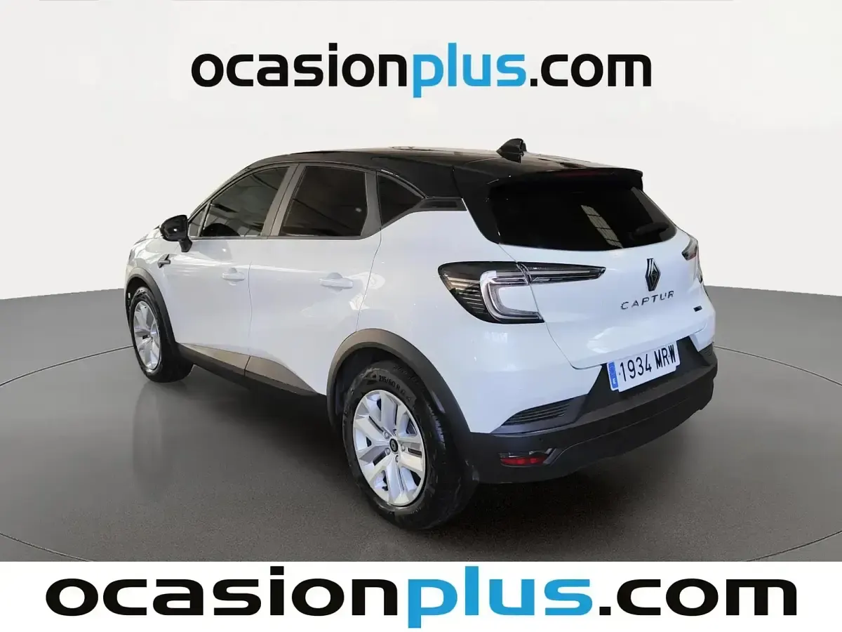 Usado Renault Captur Evolution 145 CV (106 kW) 2024 Blanco SUV
