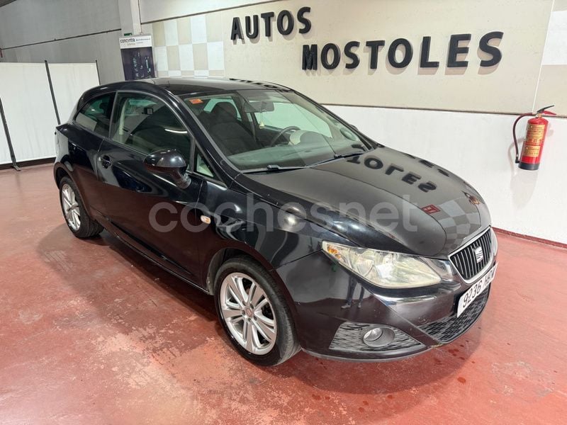 Usado Seat Ibiza SC Style 90 CV (66 kW) 2011 Negro Utilitario