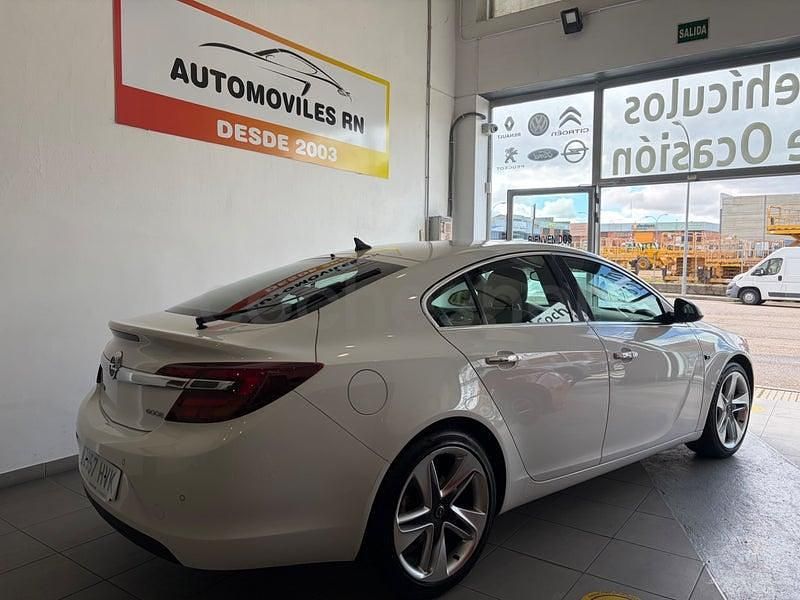Usado Opel Insignia Excellence 140 CV (102 kW) 2014 Blanco Berlina