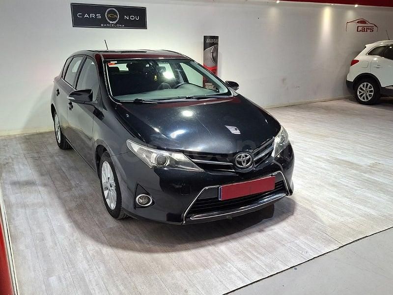 Usado Toyota Auris Active 126 CV (92 kW) 2012 Negro Berlina