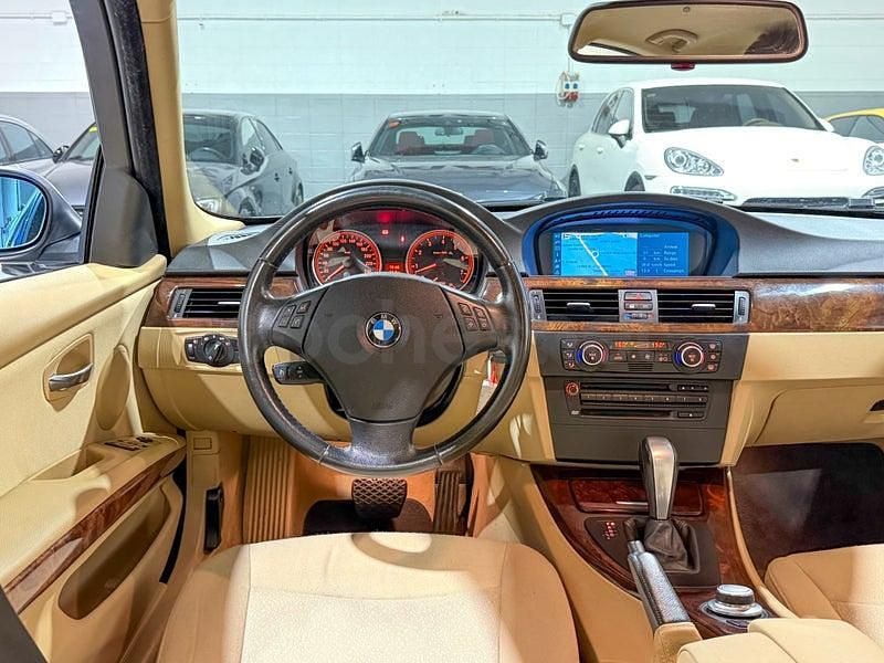 Usado BMW 325 Comfort Edition 218 CV (160 kW) 2007 Beige Berlina