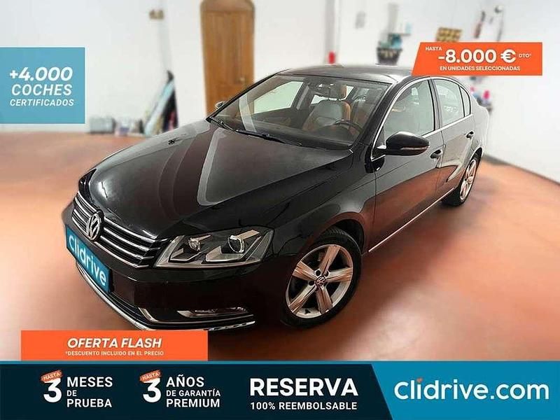 Usado VW Passat 105 CV (77 kW) 2014 Negro Berlina