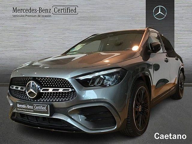 Usado Mercedes GLA200 AMG line 163 CV (119 kW) 2025 Gris montaña SUV