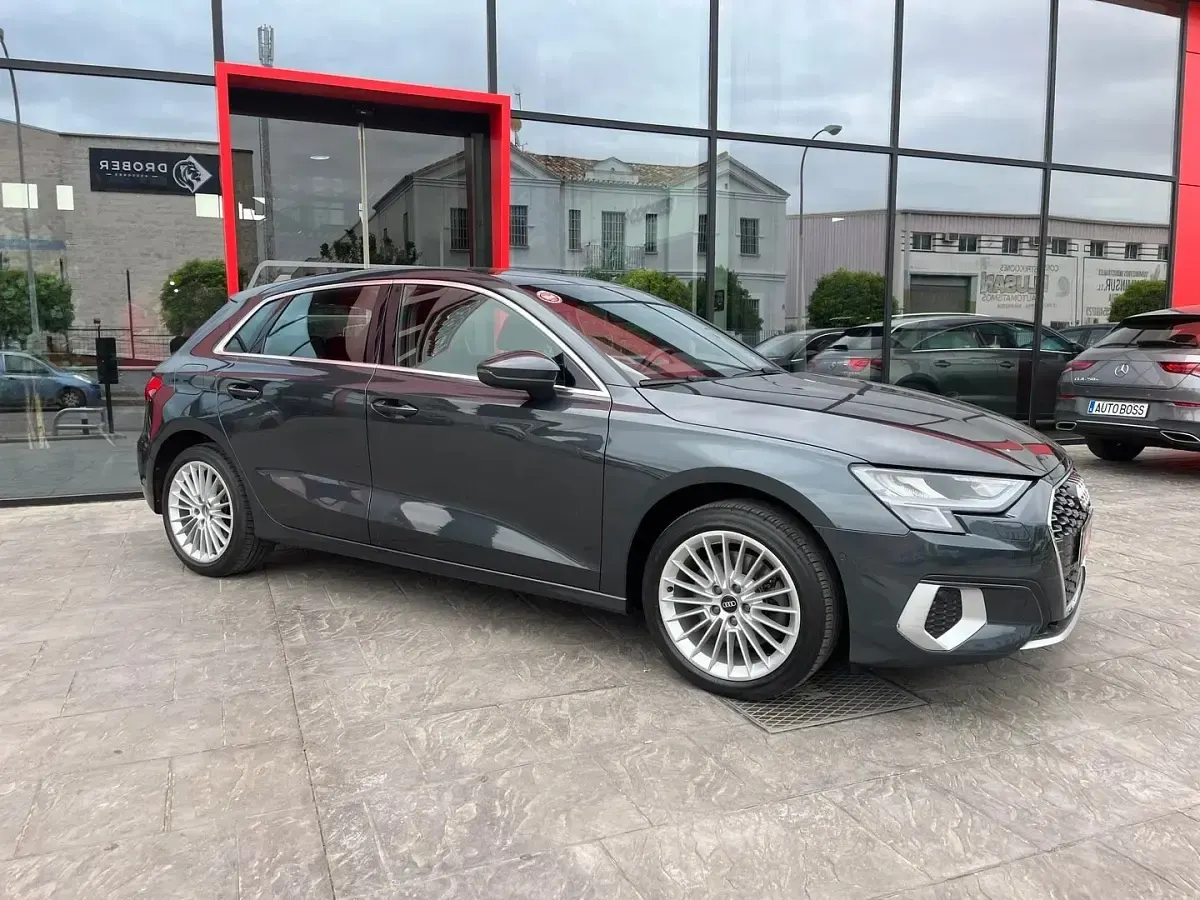 Usado Audi A3 Sportback e-tron S-Line 204 CV (150 kW) 2022 Gris Utilitario