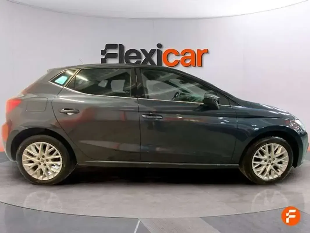 Usado Seat Ibiza XCELLENCE 116 CV (85 kW) 2024 Azul Utilitario