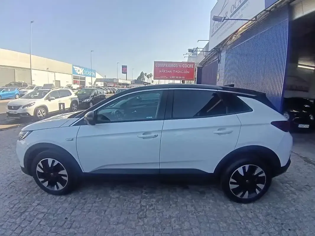 Usado Opel Grandland X Excellence 120 CV (88 kW) 2018 Blanco SUV