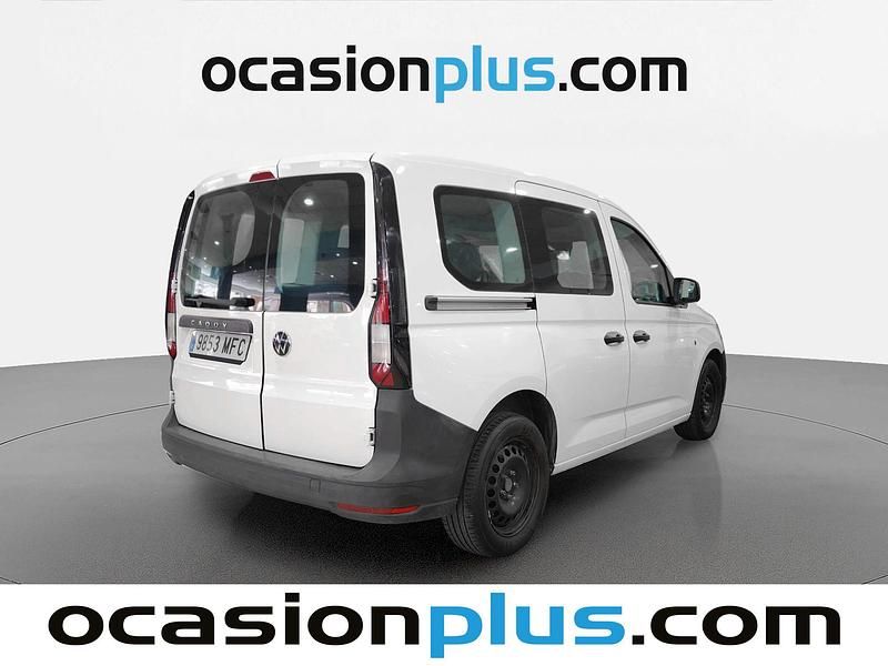 Käytetty VW Caddy 102 HP (75 kW) 2023 Valkoinen Tila-auto