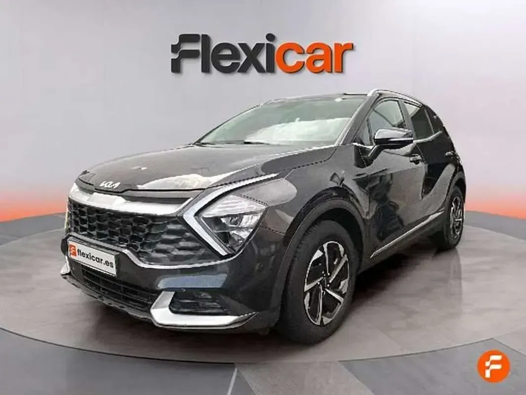 Usado Kia Sportage 136 CV (100 kW) 2023 Gris SUV