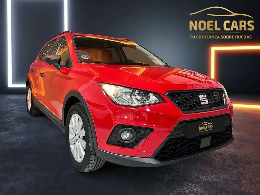 Usado Seat Arona Reference 94 CV (69 kW) 2020 Rojo SUV