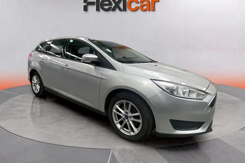 Gris Usado 2016 Ford Focus Business Edition Familiar | 9290 € (Buen precio) - Imagen 1/4