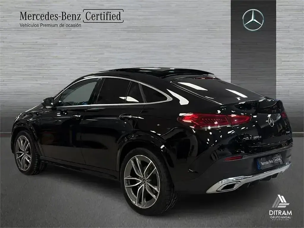 Occasion Mercedes GLE300 272 PK (200 kW) 2023 Zwart SUV