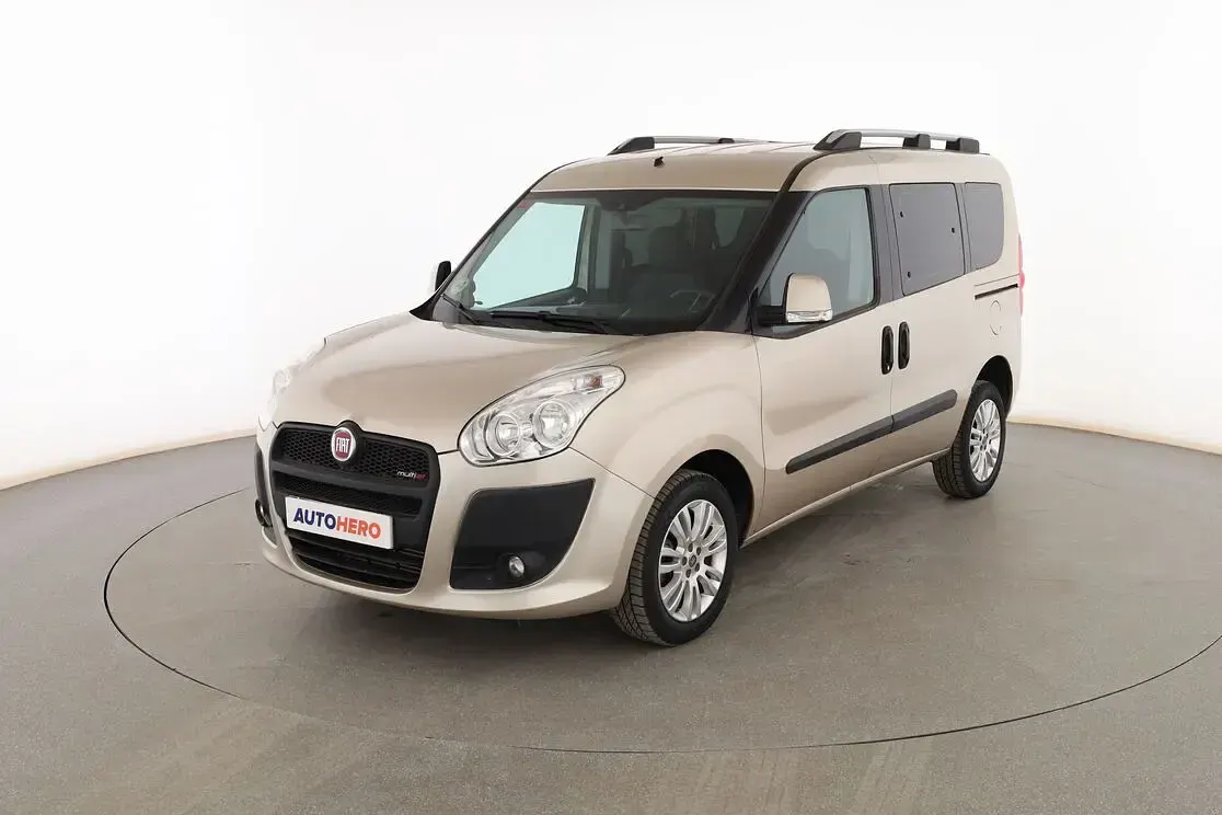 Usado Fiat Doblò Dynamic 105 CV (77 kW) 2014 Monovolumen