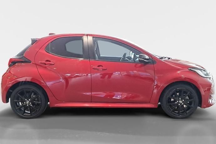 Usado Toyota Yaris Hybrid Style 116 CV (85 kW) 2022 Berlina