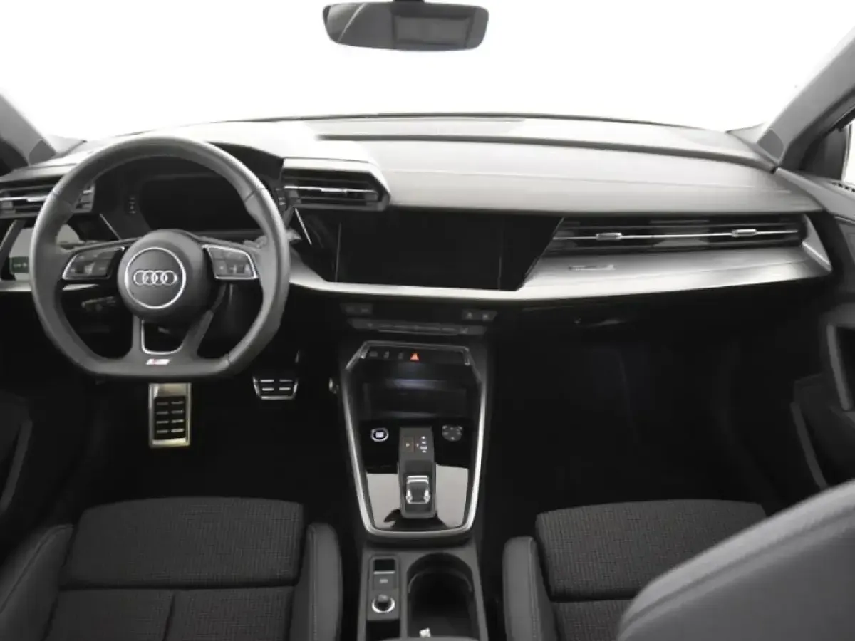 Usado Audi A3 150 CV (110 kW) 2022 Azul Berlina