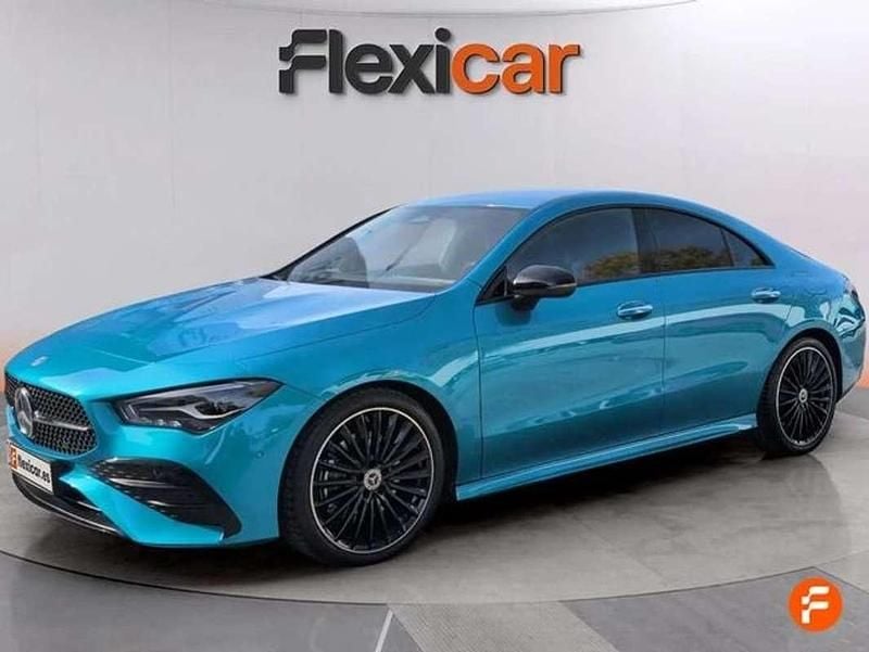 Usado Mercedes CLA220 190 CV (139 kW) 2025 Azul Berlina