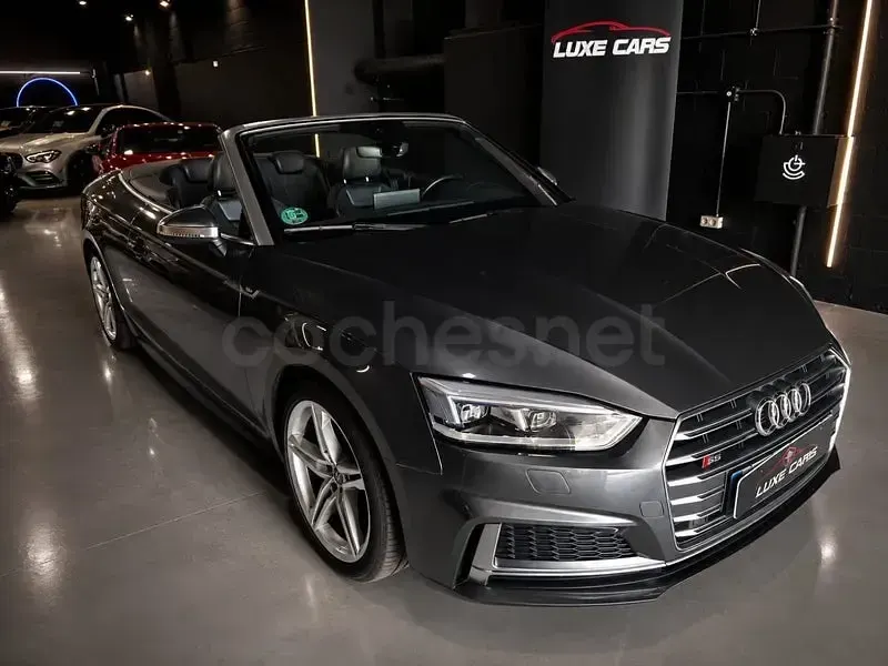 Usado Audi A5 Cabriolet 354 CV (260 kW) 2018 Gris / plata Descapotable