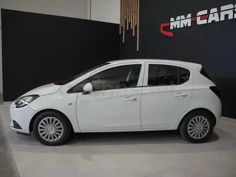 Usado Opel Corsa Business 90 CV (66 kW) 2018 Blanco Utilitario