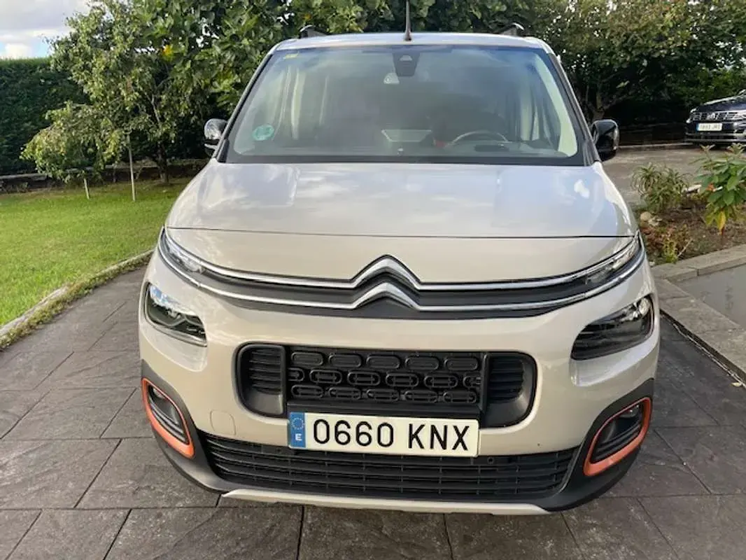 Usado Citroën Berlingo Shine 131 CV (96 kW) 2018 Monovolumen