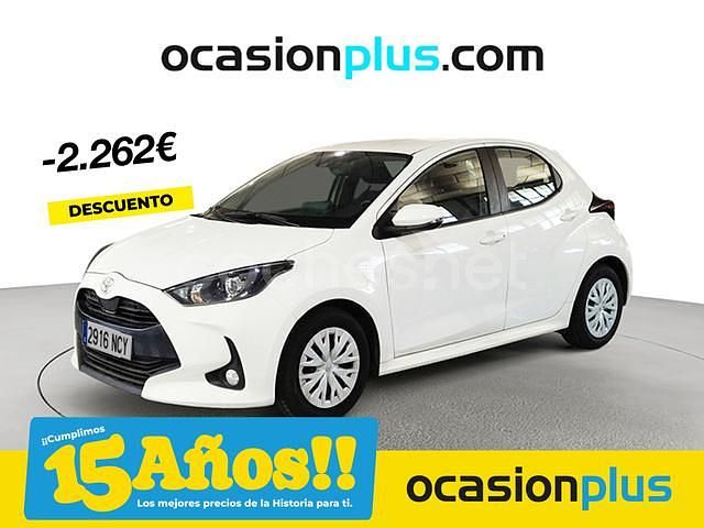 Blanco Usado 2023 Toyota Yaris Active Berlina | 15.490 € (Precio justo) - Imagen 1/4