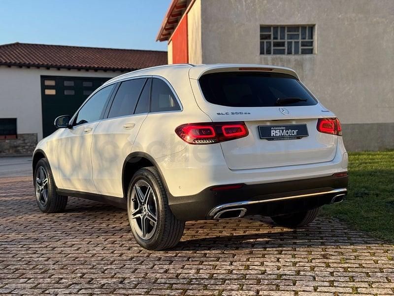 Usado Mercedes GLC300 306 CV (225 kW) 2022 Blanco SUV