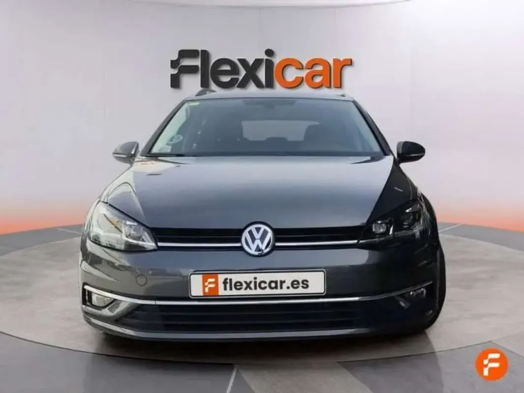 Usado VW Golf VII Advance 116 CV (85 kW) 2019 Gris Familiar