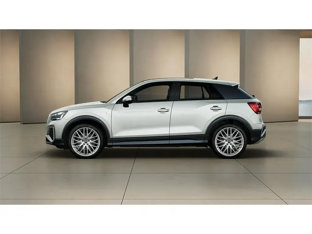 Nuevo Audi Q2 150 CV (110 kW) 2025 Plata rocio SUV