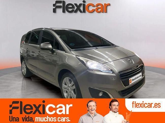 Usado Peugeot 5008 Style 120 CV (88 kW) 2016 Gris Monovolumen