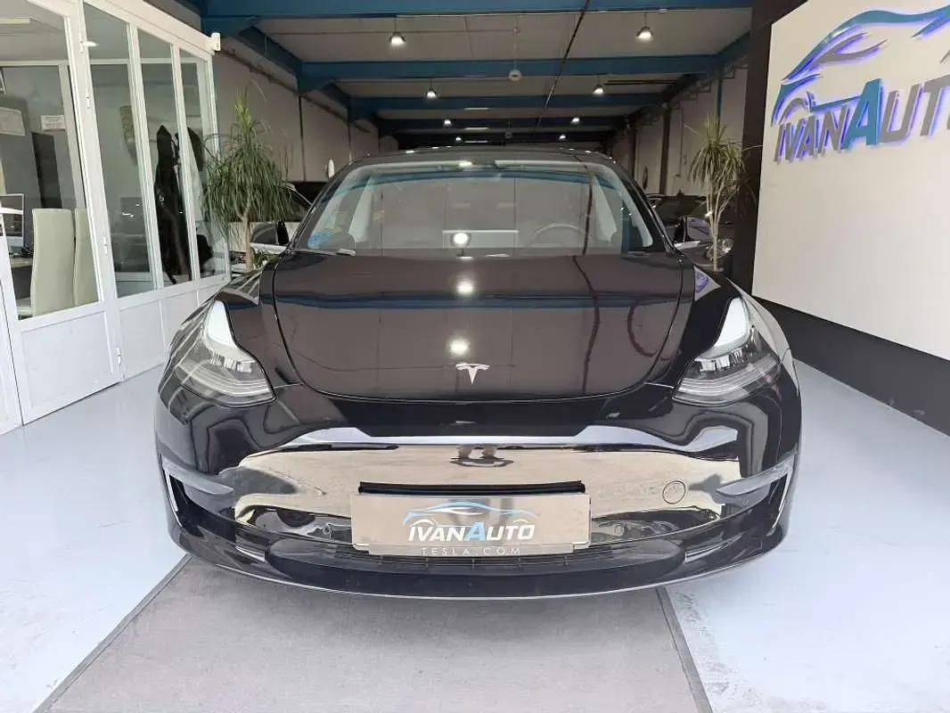 Usado Tesla Model 3 Standard Range 239 kW (325 CV) 2019 Negro Berlina