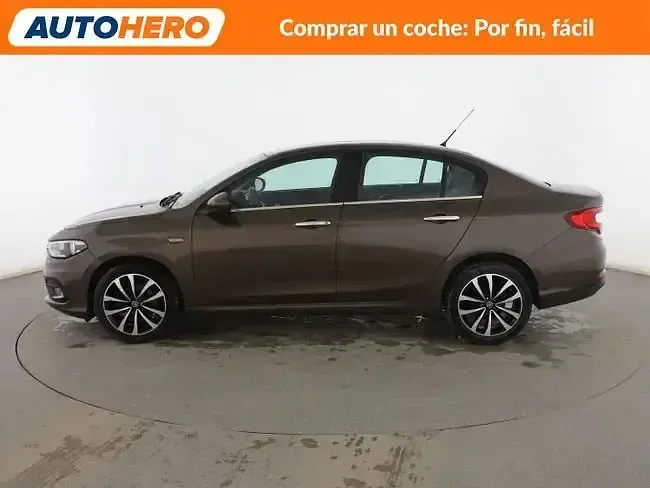 Begagnad Fiat Tipo Lounge 95 HK (69 kW) 2016 Brun Sedan