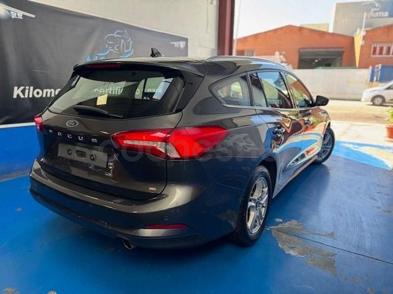 Usado Ford Focus Active 125 CV (91 kW) 2020 Gris / plata Familiar