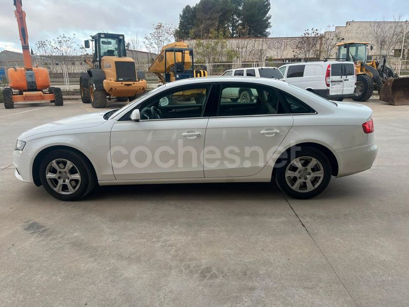 Usado Audi A4 120 CV (88 kW) 2011 Blanco Berlina