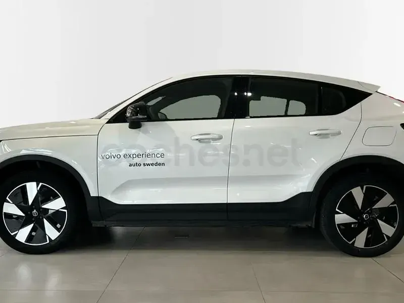 Usado Volvo EC40 Plus 175 kW (238 CV) 2025 Eléctrico SUV