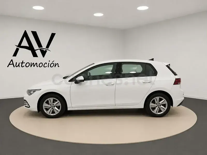 Usado VW Golf VIII 110 CV (80 kW) 2024 Blanco Berlina