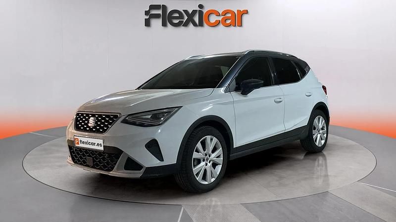 Usado Seat Arona FR 110 CV (80 kW) 2022 Blanco SUV